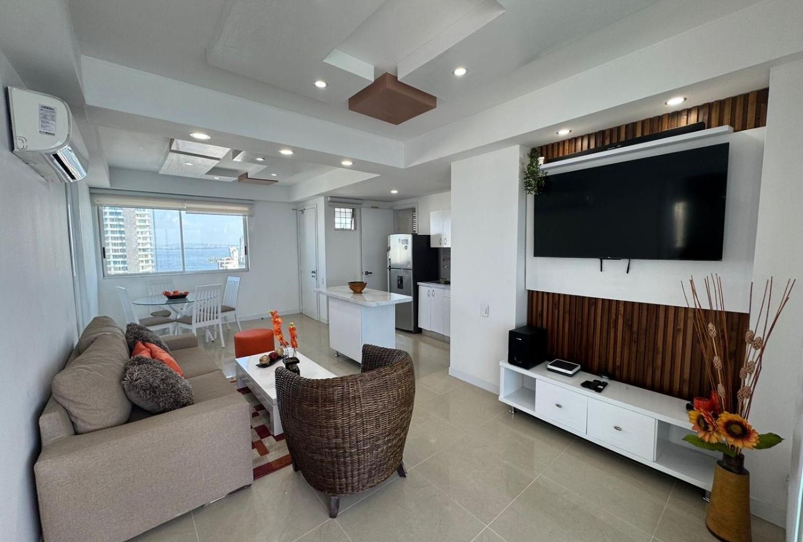 Apto Luxury 2401 Palmetto1 Frente Al Mar *