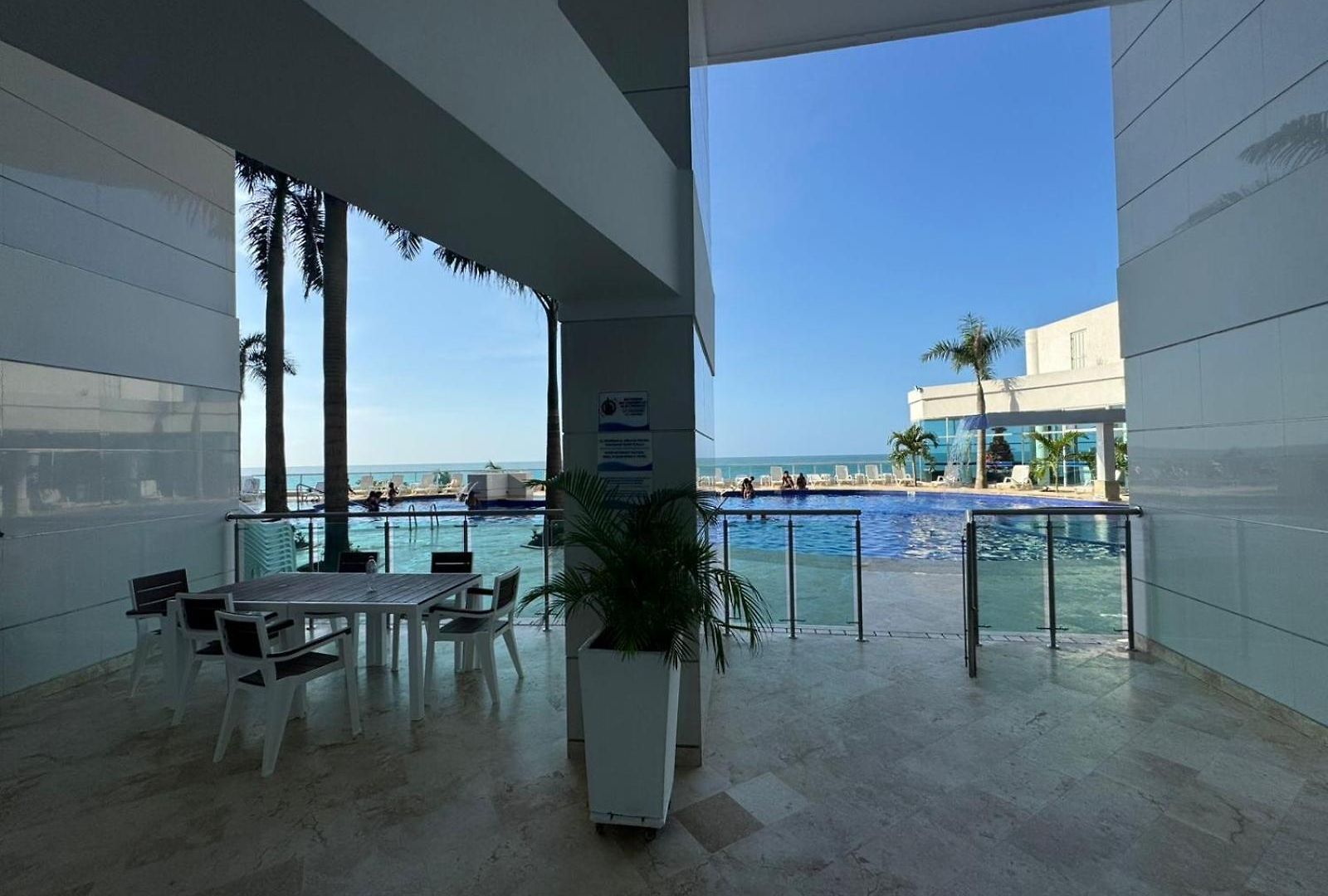 Apto Luxury 2401 Palmetto1 Frente Al Mar *
